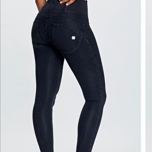 WR.UP HW 7/8 Length Freddy Jeans